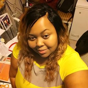 Meet your Posher, Ebony